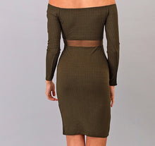 Load image into Gallery viewer, Off the shoulder midi dress