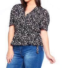 Load image into Gallery viewer, Leti’s floral blouse